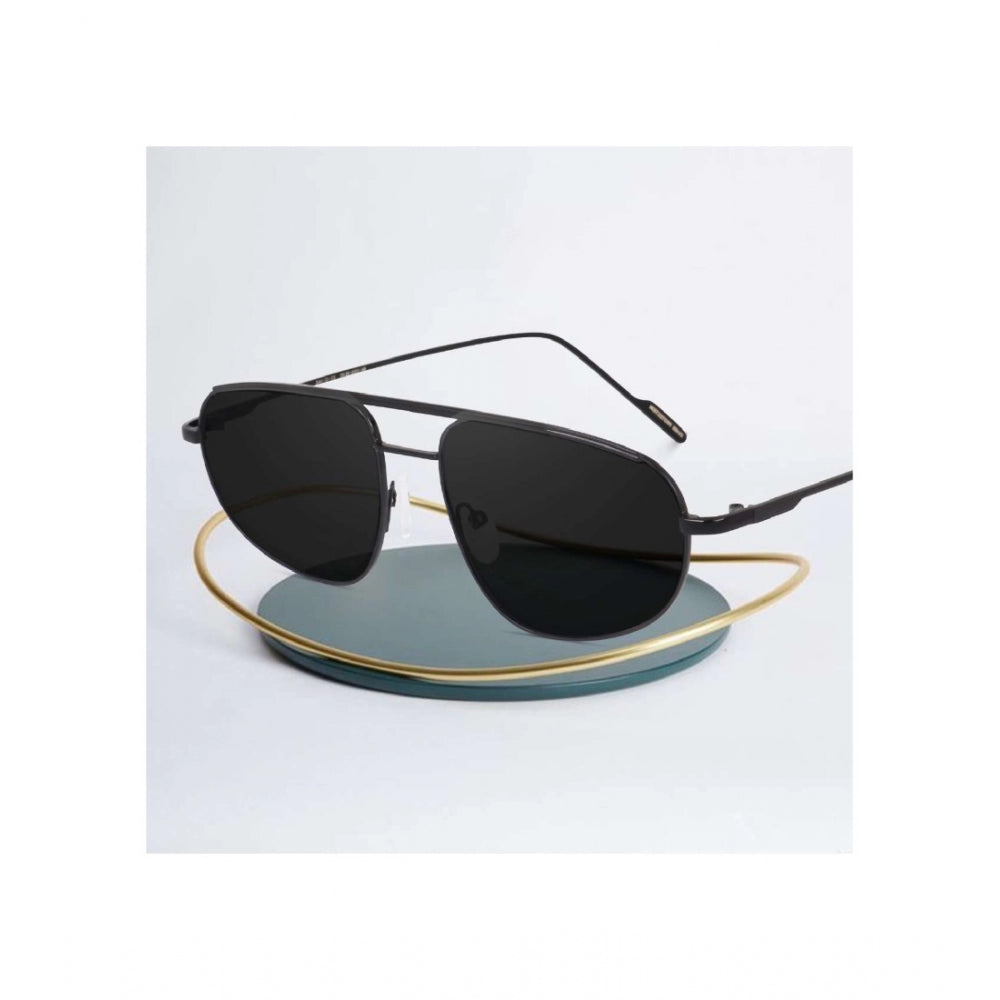 Metal aviator sunglasses with UV400 protection, multi-colored design for unisex use