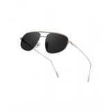 Classic silver metal aviator sunglasses with UV400 protection, ideal for unisex outdoor activities