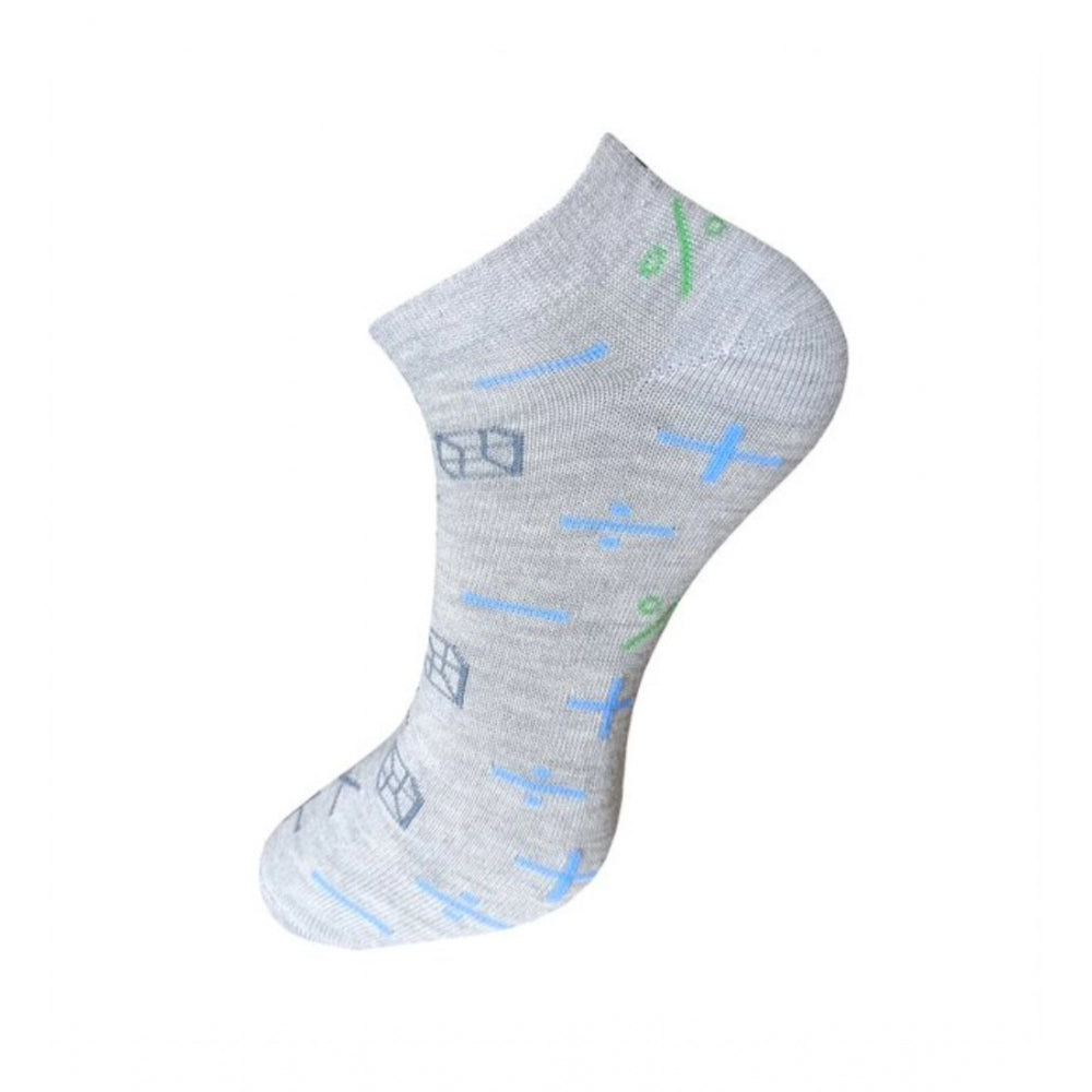 Grey cotton ankle socks with multicolor printed design. Casual, unisex sock set.