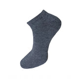 Gray knitted ankle socks, unisex, cotton, casual, solid color, comfortable.