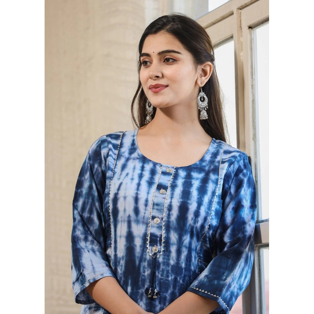 Blue cotton dyed 3/4 sleeve round neck kurti for women, vibrant blue traditional Indian outfit with 3/4 sleeves and below knee length