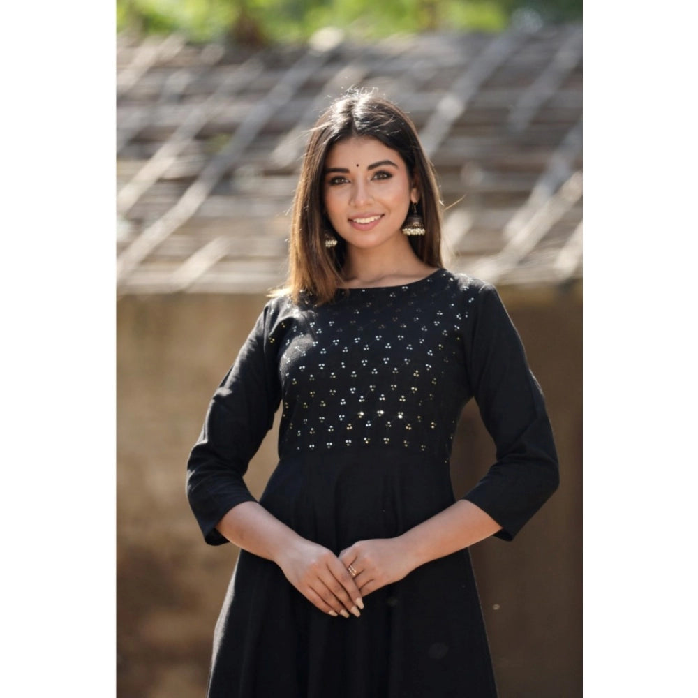Black cotton 3/4 sleeve round neck kurti, solid design for women's fashion