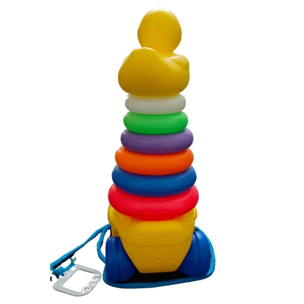 Assorted plastic Dady Duck with rings for toddlers' play, enhancing color recognition & motor skills development