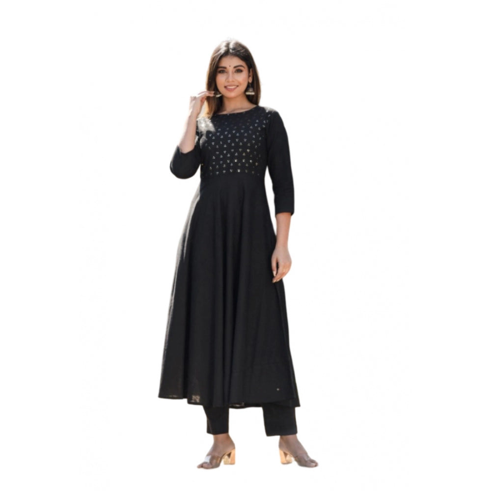 Black cotton 3/4 sleeve round neck kurti, solid pattern for women's fashion