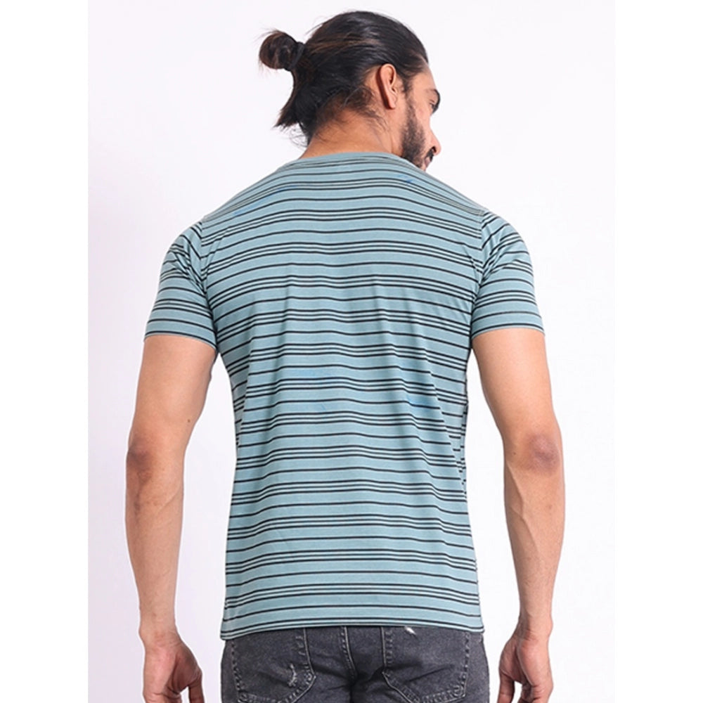 Men's casual cotton printed round neck half sleeve t-shirt (Gery) featuring vibrant design