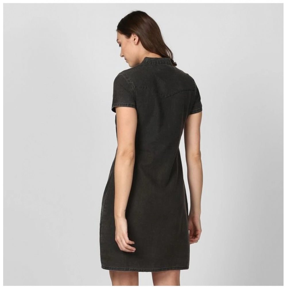 Women's short sleeve denim dress, above knee length, black color