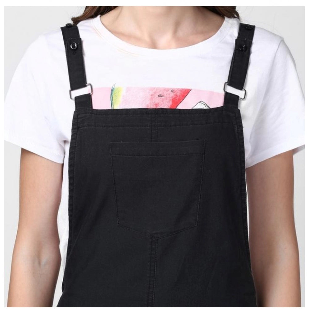 Black denim dungarees with solid shoulder straps, above-knee length for women's fashion