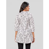 Black-White printed poly crepe women's 3/4 sleeve Chinese collar short top on mannequin