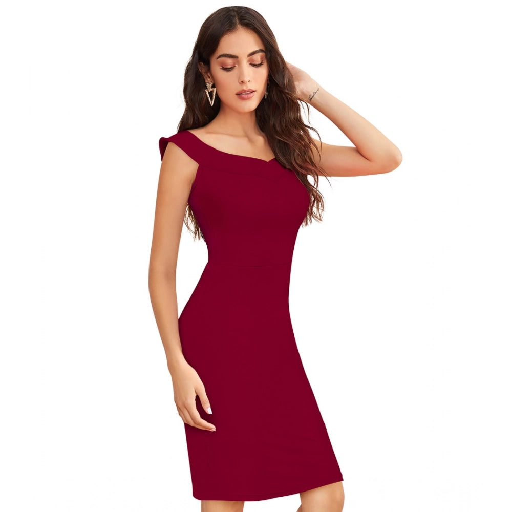 Maroon knitting stretchable solid round neck sleeveless knee-length dress