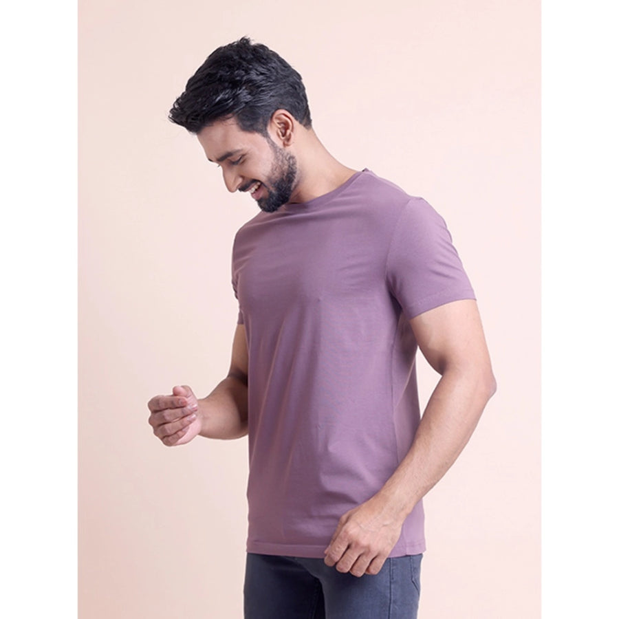 Men's casual berry cotton solid half-sleeve round neck t-shirt, classic everyday wear