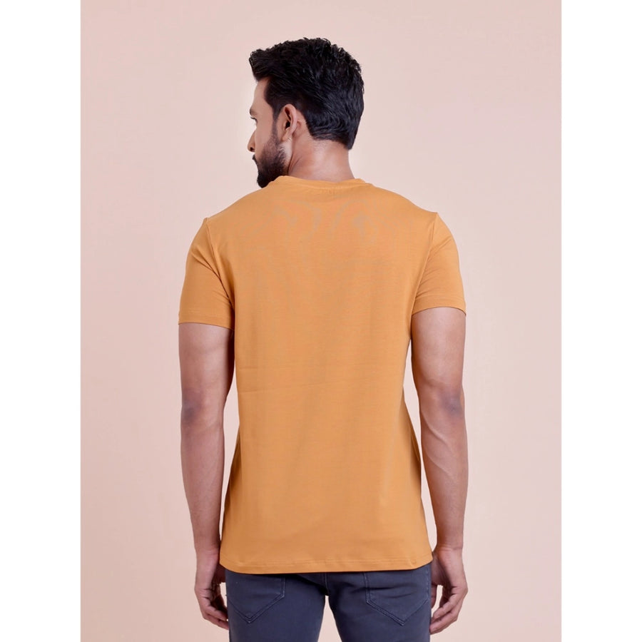 Brown cotton men's casual solid half-sleeve round neck t-shirt