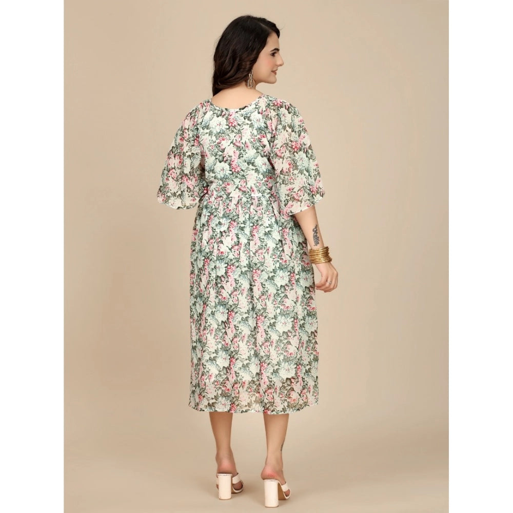 Pink georgette dress with round neck and short sleeves