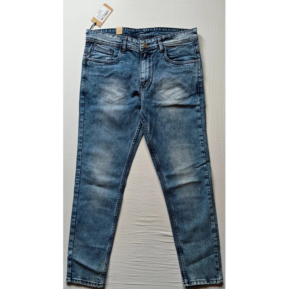 Blue cotton-blend men's tapered jeans, solid pattern, mid rise with button closure