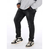 Grey cotton blended solid plus size men's jeans, mid rise with button closure on model
