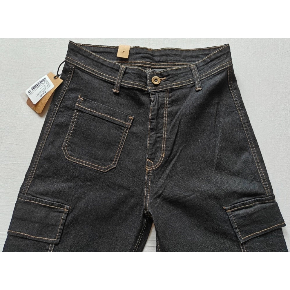 Black cotton-blend cargo straight-fit women's pants - solid design, mid-rise with button closure