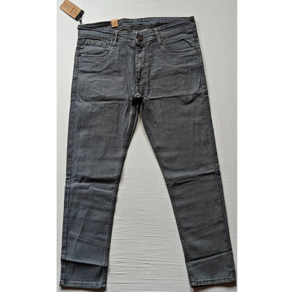 Grey cotton blended tapered jeans for men, solid pattern with mid-rise and button closure