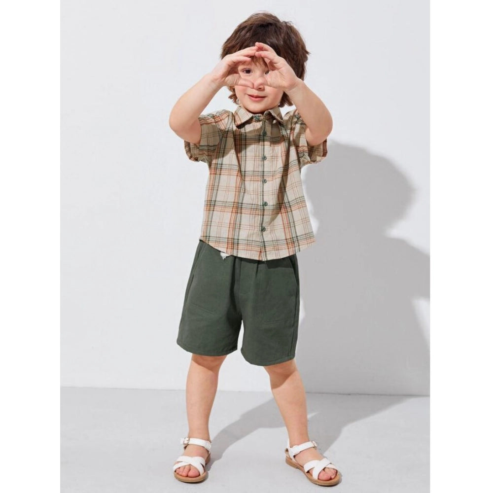 Green Lycra printed kid's casual wear short sleeve shirt & shorts set, vibrant pattern design for active play