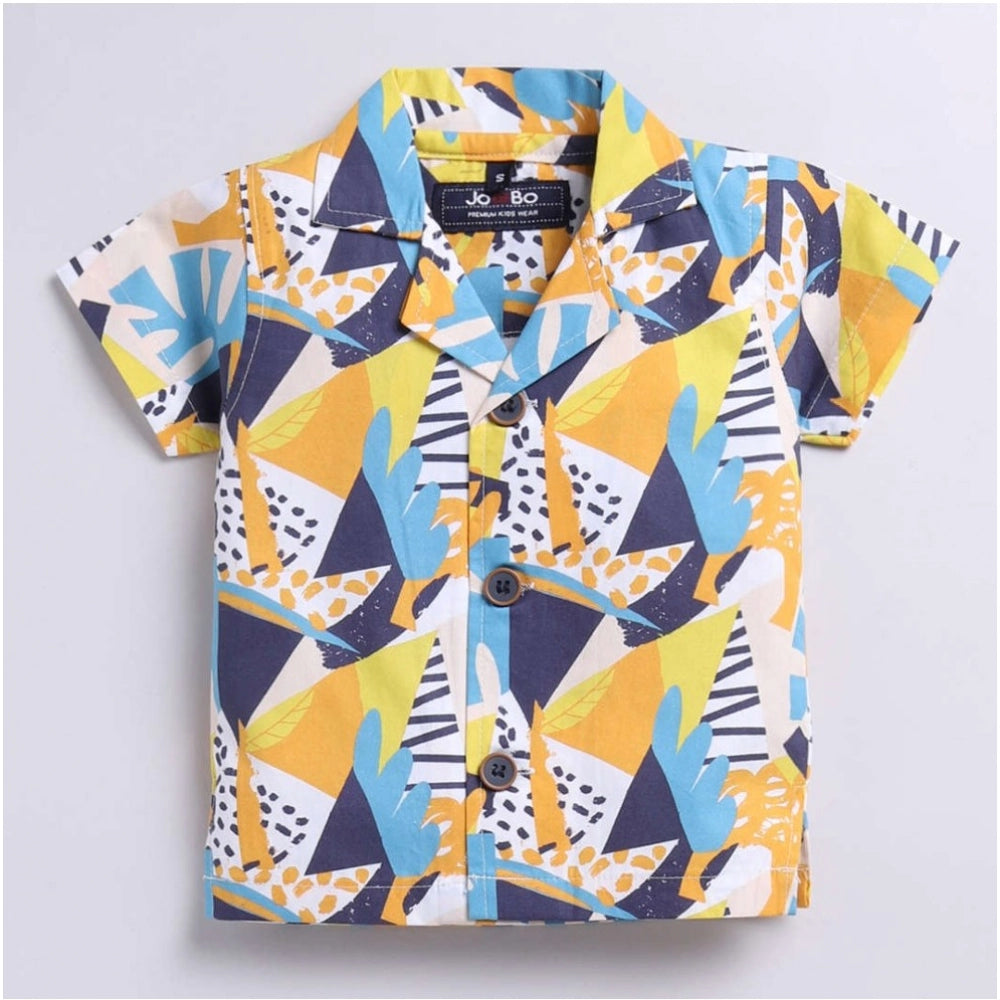 Multi-color Lycra blend kids' printed short sleeve shirt and shorts set, activewear for playtime on grass