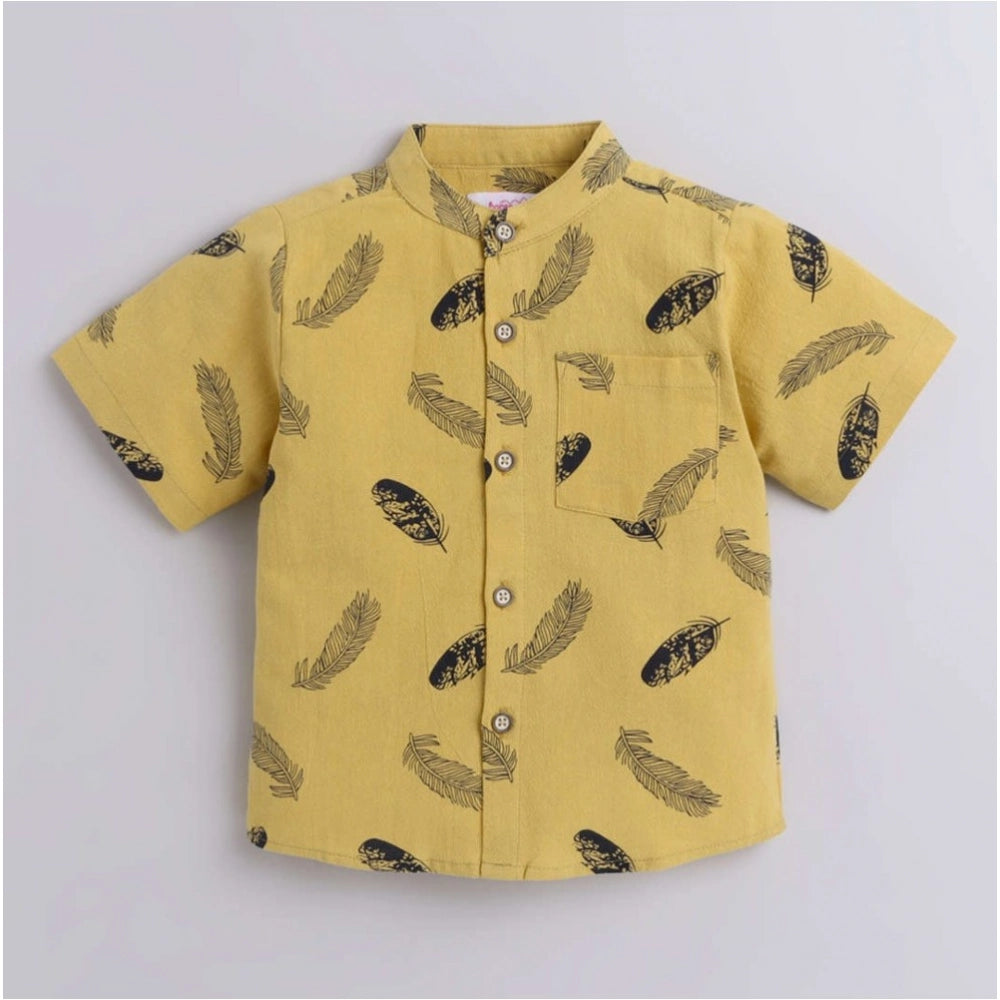 Yellow cotton blend printed short sleeve shirt & shorts set for boys, kids fashion
