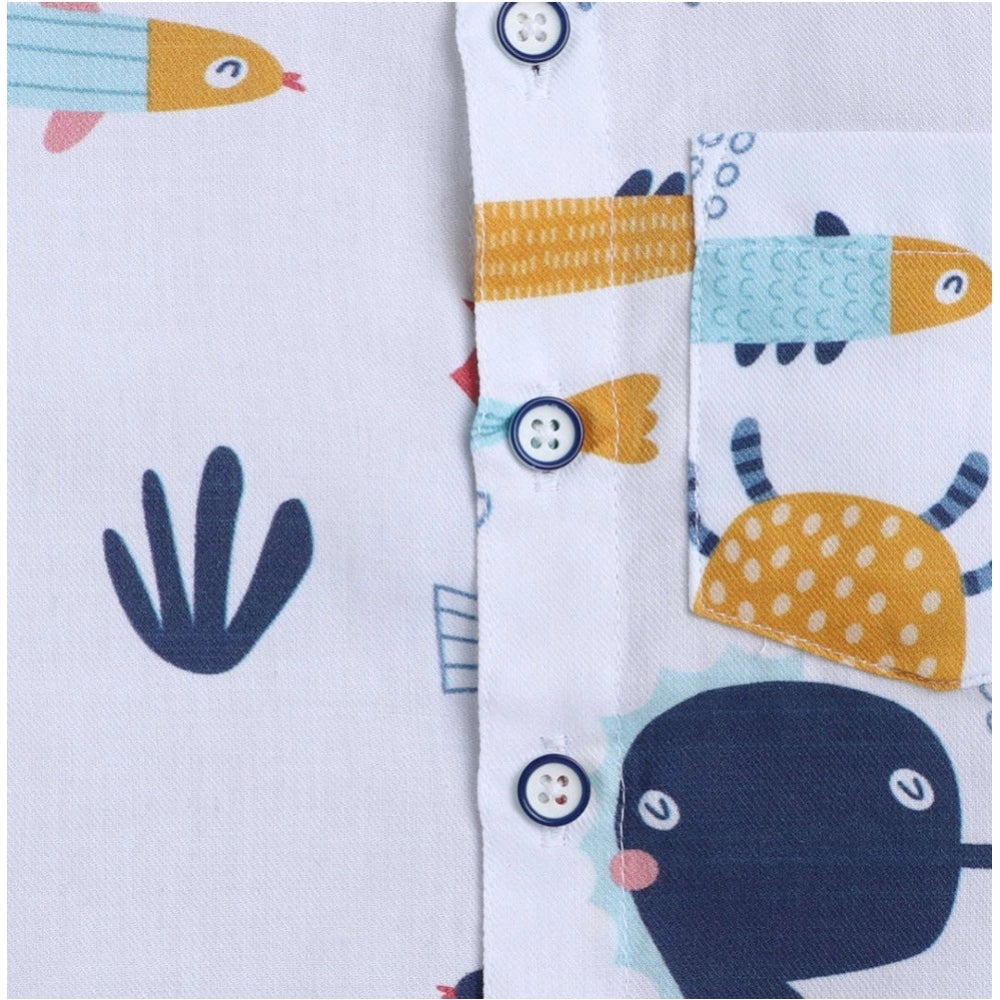 White cotton blend boys' short sleeve shirt & shorts set with printed design