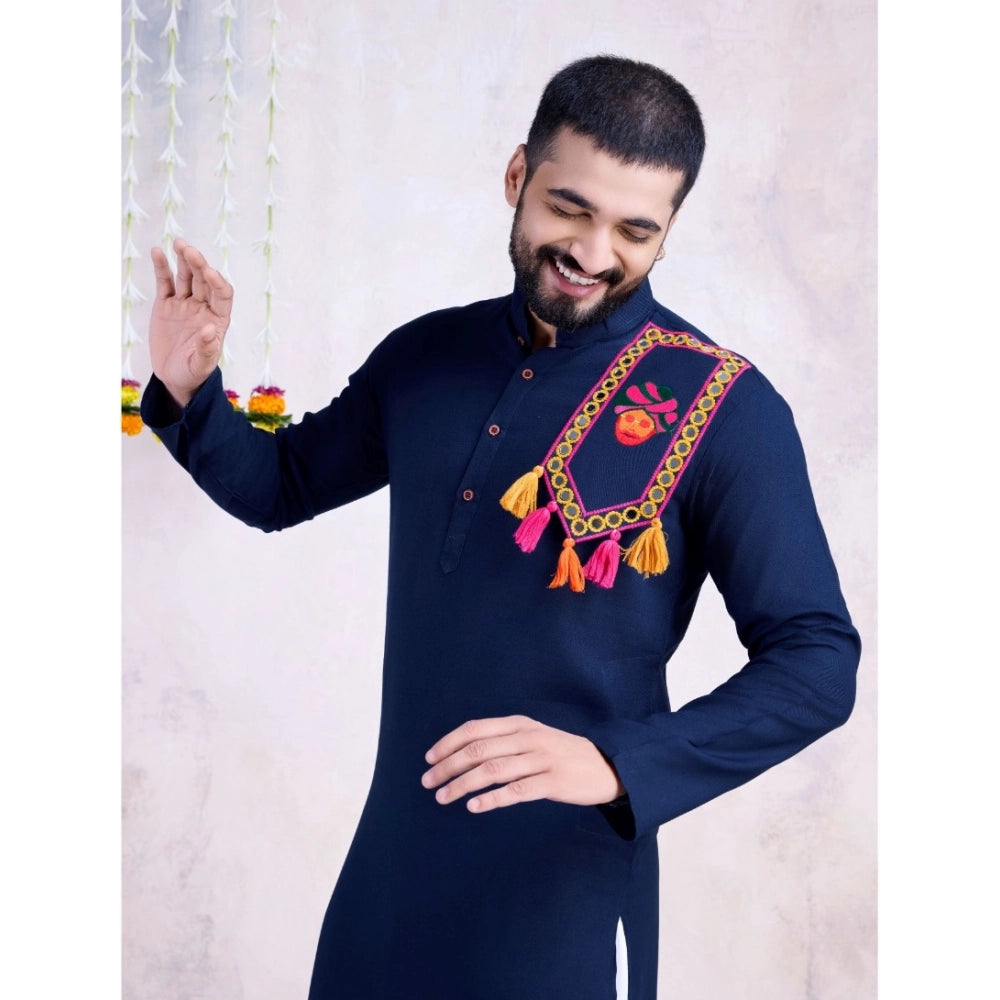 Men's Rayon Mirror Embroidery Mandarin Collar Kurta (Nevy Blue)