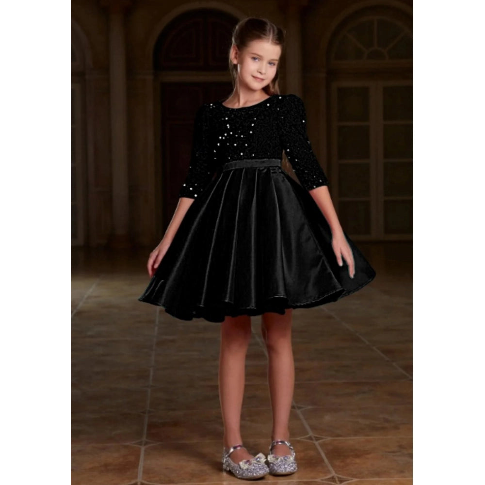 Black rayon girl's western dress, solid round neck with short sleeves