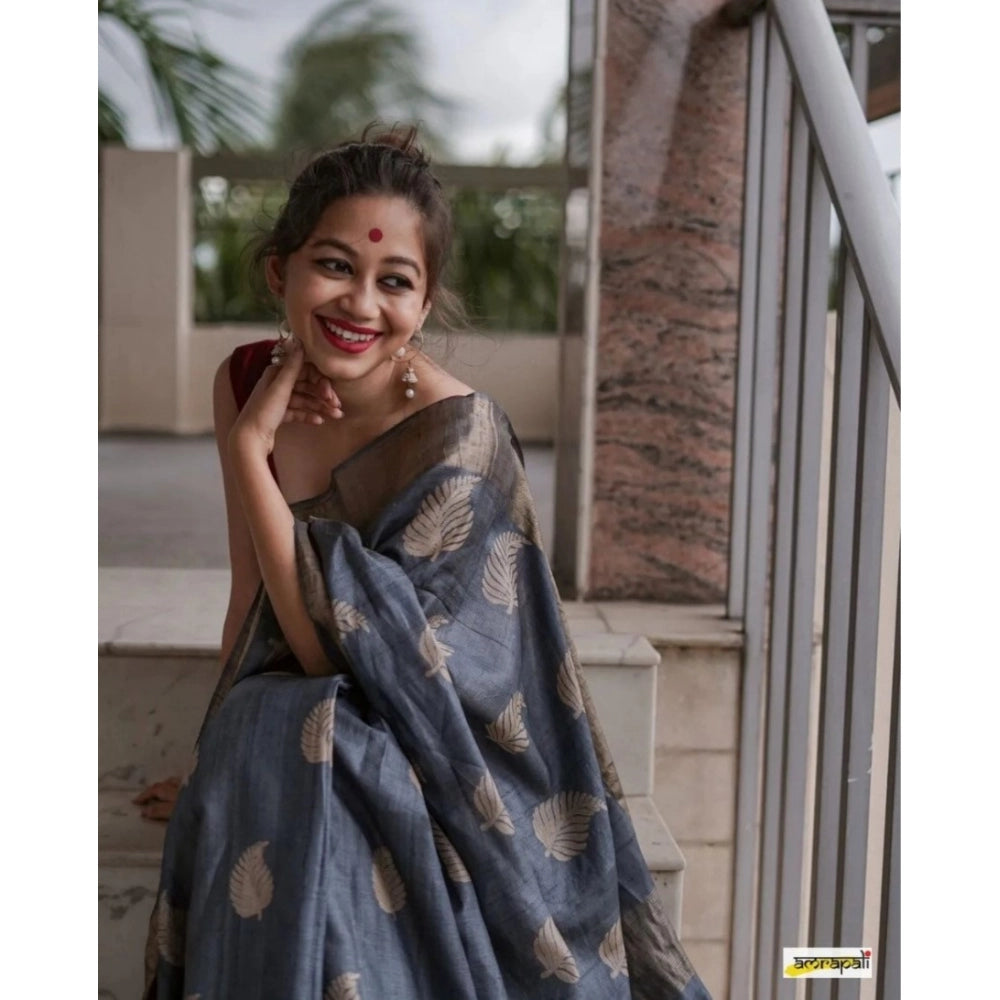 Gray silk printed saree with unstitched blouse (5.5mtr)