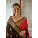 Red cotton printed saree with unstitched blouse (5.5mtr)