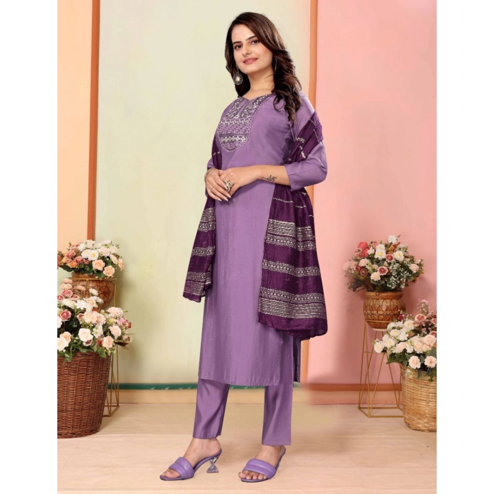 Women's Silk Embroidered 3-4 th Sleeve Sweetheart Neck Kurti With Pant Dupatta Set (Lavender)