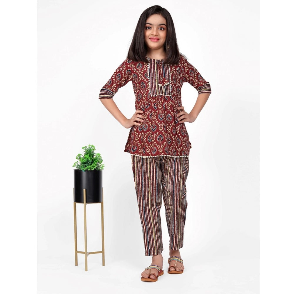 Brown cotton printed girl's top & bottom set, 3/4 sleeve round neck, vibrant pattern design