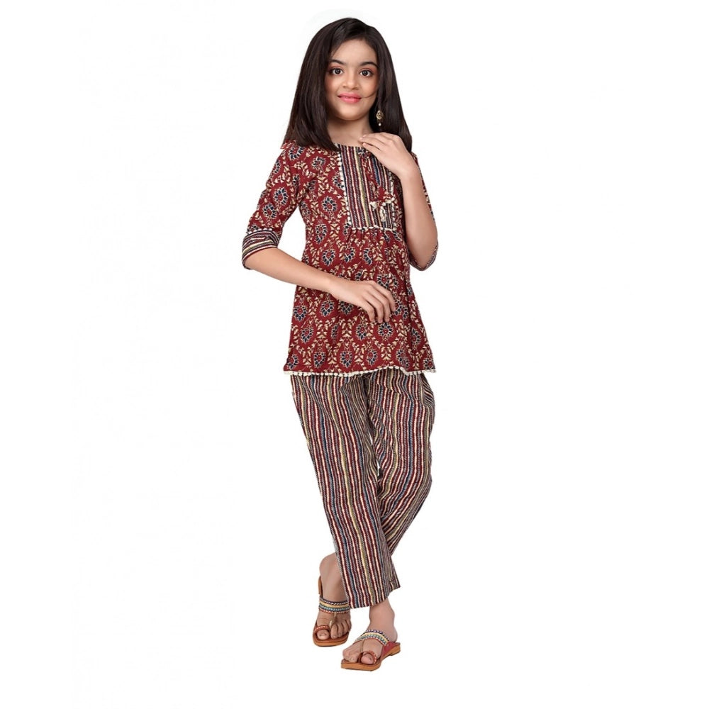 Brown cotton printed girl's top & bottom set, 3/4 sleeve round neck, vibrant pattern design