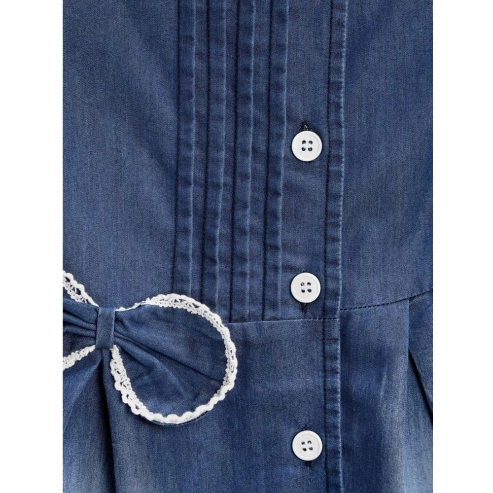 Blue denim striped sleeveless round neck dress for girls, knee-length style