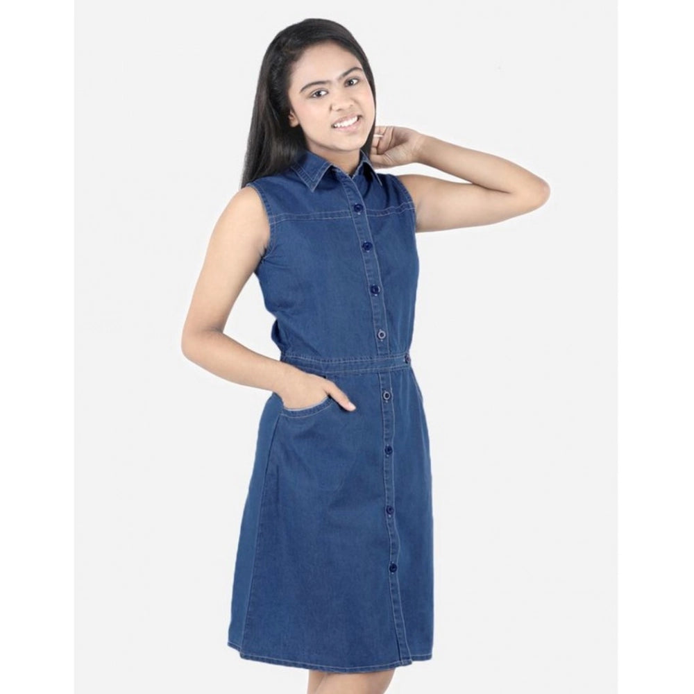 Blue denim girls' sleeveless shirt collar dress, solid pattern and knee-length style