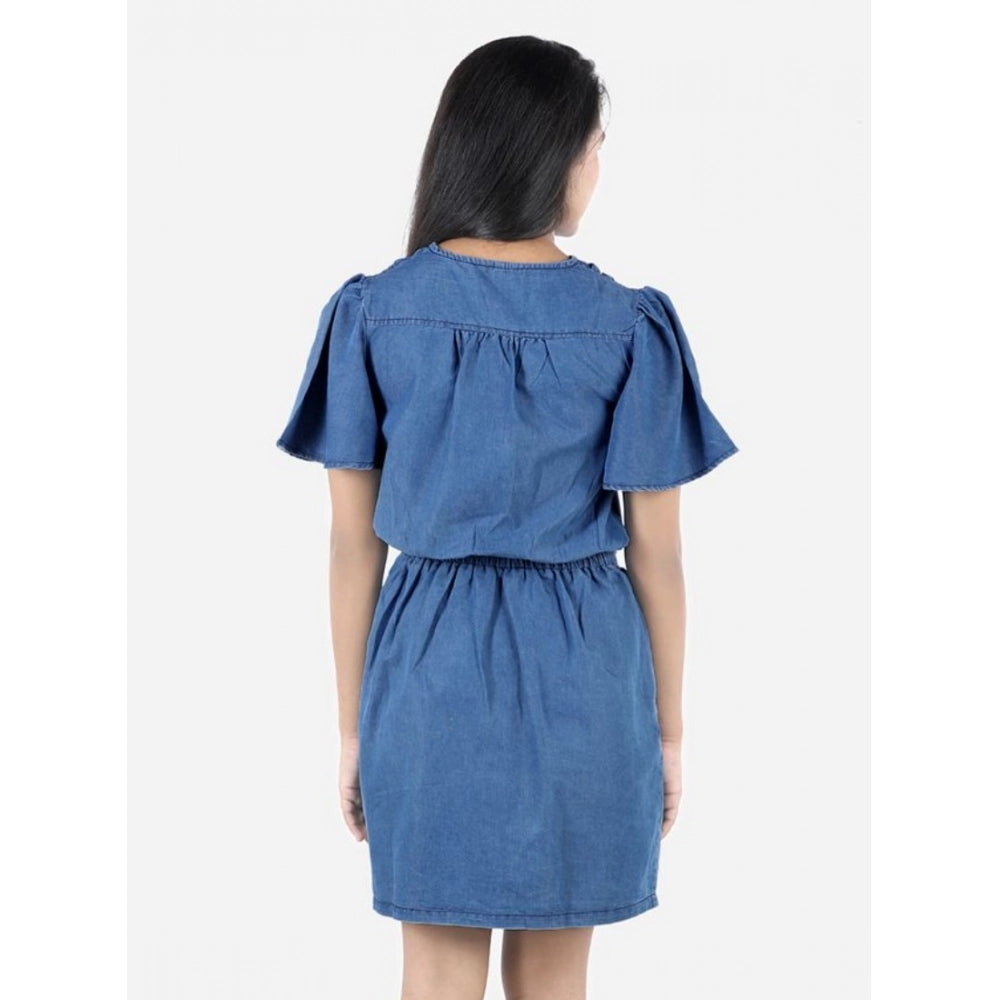 Blue denim solid short sleeve V-neck dress for girls, knee length denim fashion