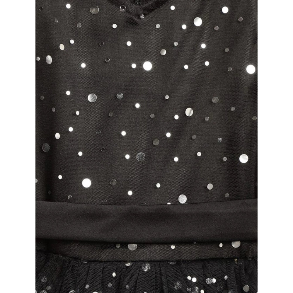 Black net embellished sleeveless v-neck dress, knee-length girl's partywear