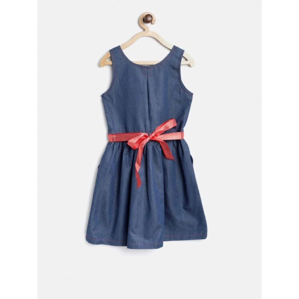 Blue denim girl's solid sleeveless round neck dress with knee-length style