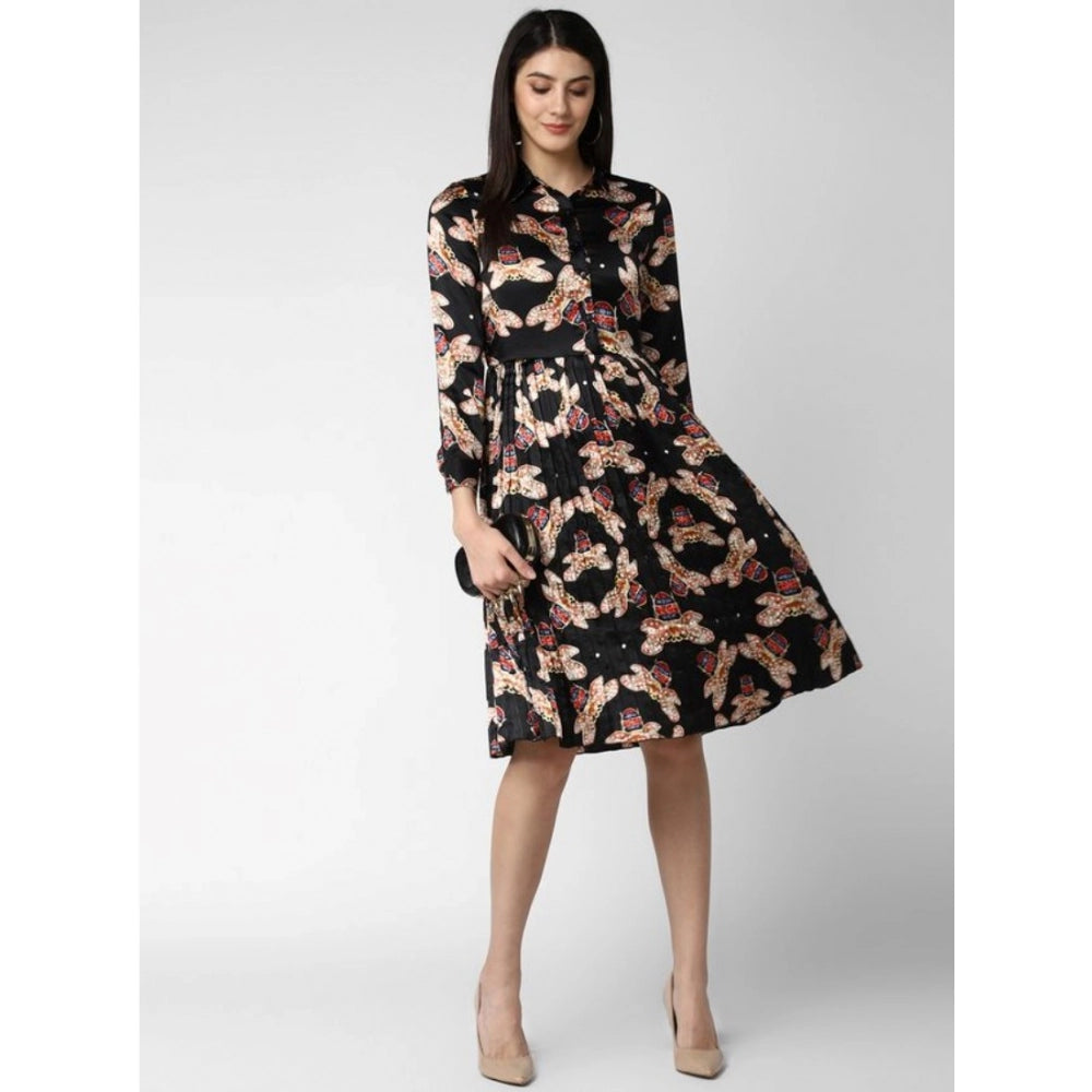 Black pleated long sleeves dress with collar