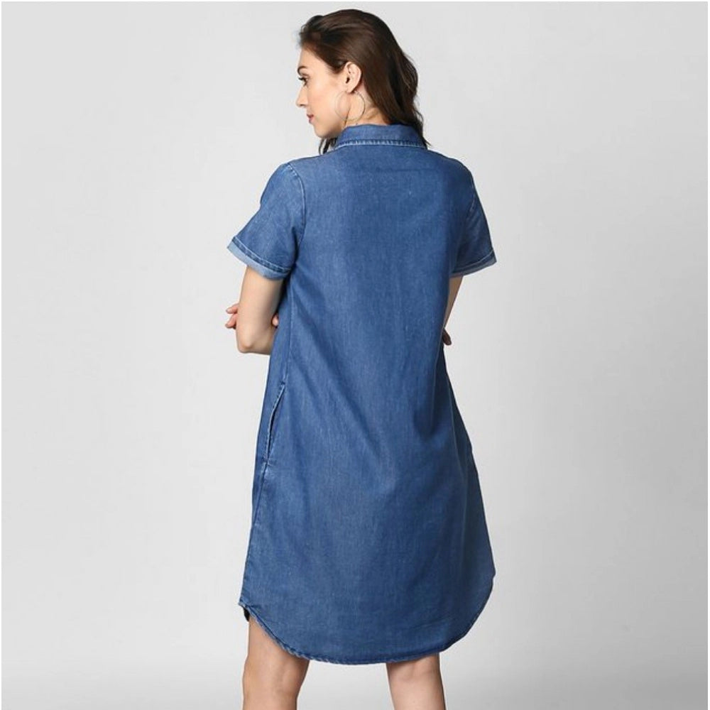 Blue denim dress with short sleeves and a solid collar
