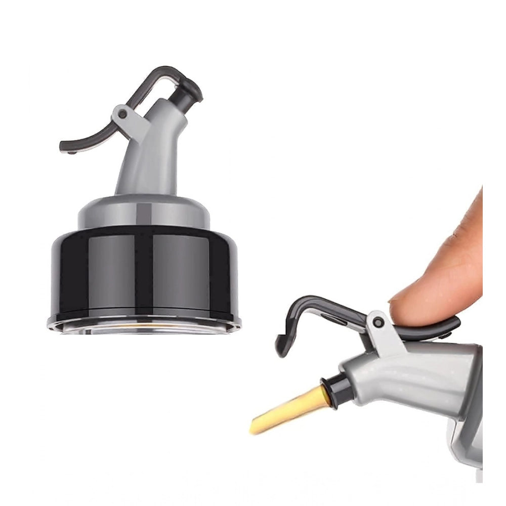 Assorted plastic oil dispenser with wide neck, leak-proof design for kitchen use