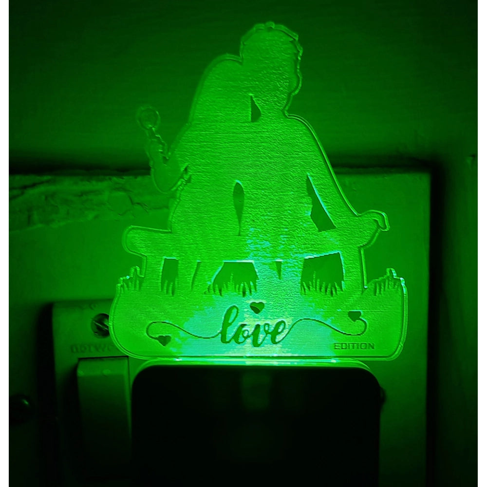 Love themed night lamp with USB charging port