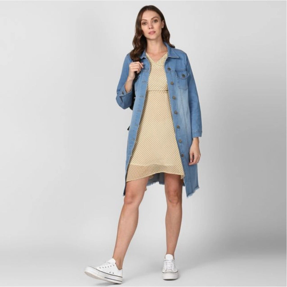 Women's denim jacket with long sleeves, blue color