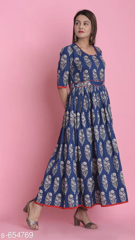 Short-sleeved printed cotton kurti by Divena, vibrant Indian women's trendy fashion in XS, S, M, L, XL, 7XL, 8XL