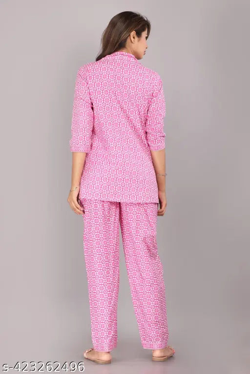 Pink cotton printed womens night suit set, loose-fitting pyjamas with 3/4 sleeves and floral print, offers comfort for sleep, made in India