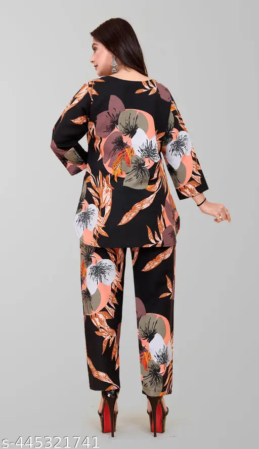 Printed rayon night suit set for women, three-quarter sleeves, Rayon bottoms, pyjamas style, India origin