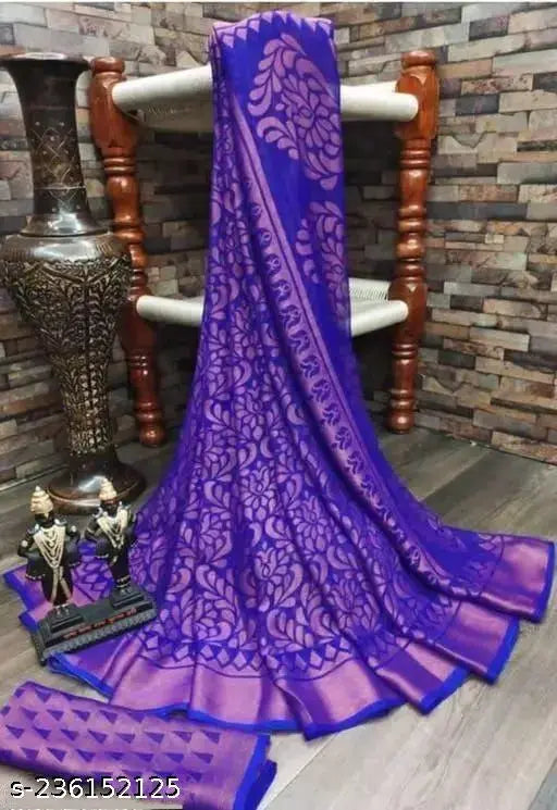 Chiffon zari-woven Brasso patti print saree, ideal for parties and family gatherings