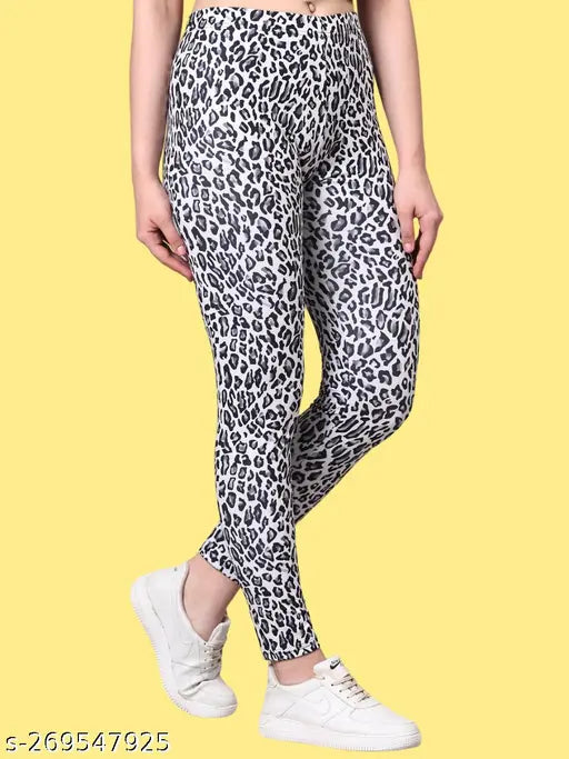 Printed Lycra women's popup jegging for party wear, yoga, gym, cycling. Available sizes: 26 (26W/39L/30H), 28 (28W/39L/32H), 30 (30W/39L/34H), 32 (32W/39L/36H), 34 (34W/39L/38H), 36 (36W/39L/40H). Made in India