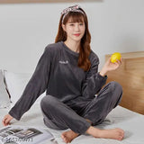 Warm wool nightsuit for women, solid color, high-quality Indian-made