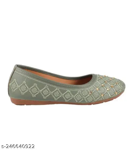 Embellished synthetic leather ballerinas, JARKAN BELLY in various sizes (IND-5, IND-6, IND-7, IND-8, IND-9) from India