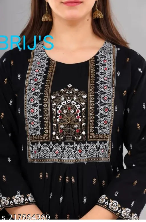 Tajmahal embroidered black kurta, intricate floral pattern