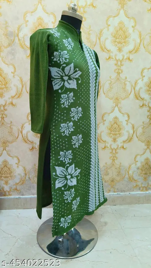 Trendy, knee-length woolen kameez with matching dupatta and pajama bottoms